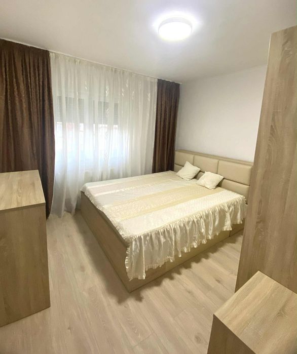 Inchiriez apartament PB cu 2 camere rogerius et 3 din 4