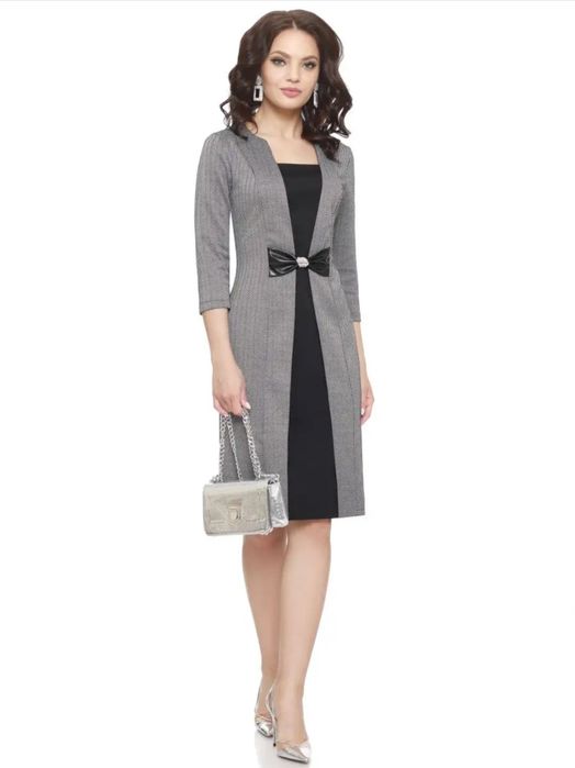 Платье-футляр Леди