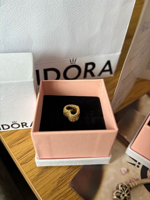 3бр. Талисмани Pandora оригинални.Подарък гривна