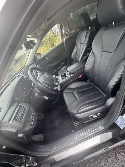 Hongqi h5 faqat kapot kraska bogan qogan joyi 100% toza 38 ming yurgan