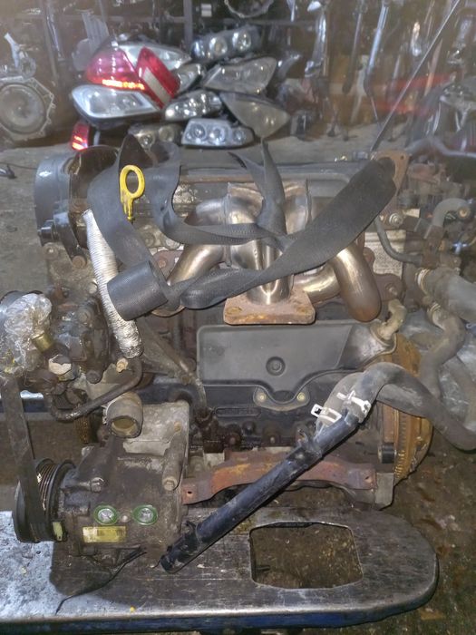 Двигатель на Форд Фокус мk1 1.8л EYDC