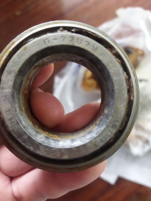 Продам подшипники.