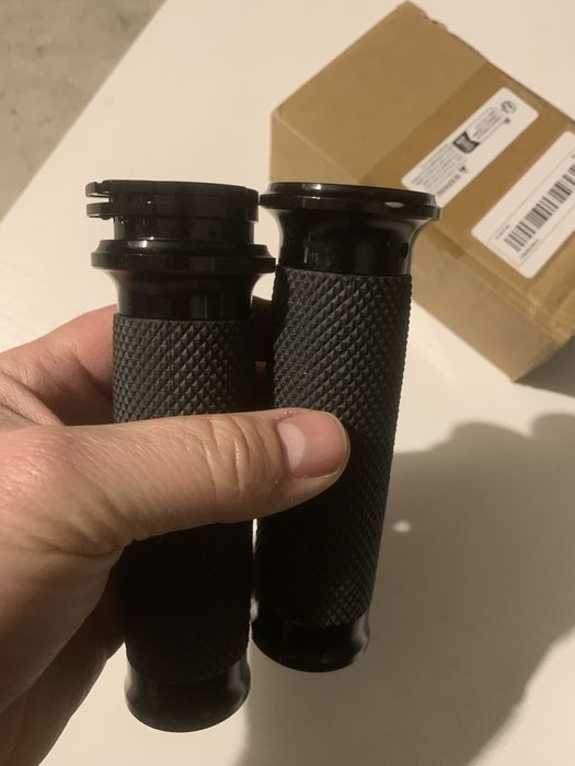 Ръкохватки за Harley-Davidson Ф25мм метал и гума - НОВИ