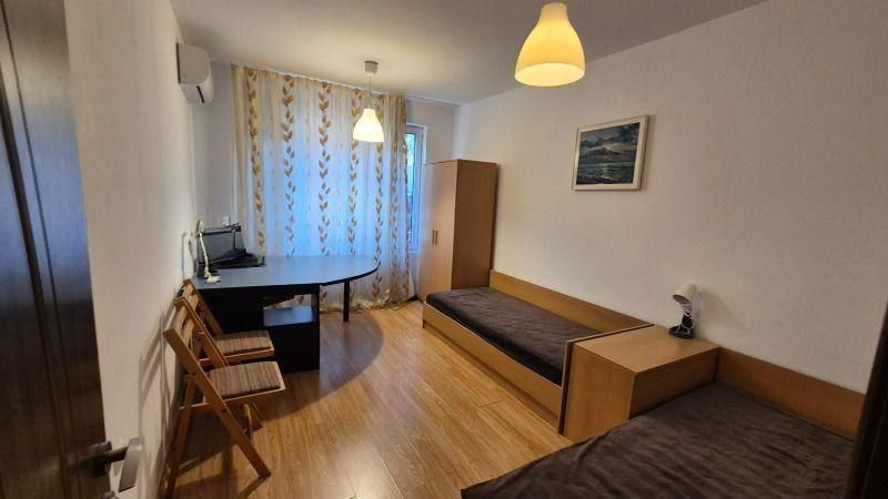 Тристаен, под наем, ж.к Възраждане