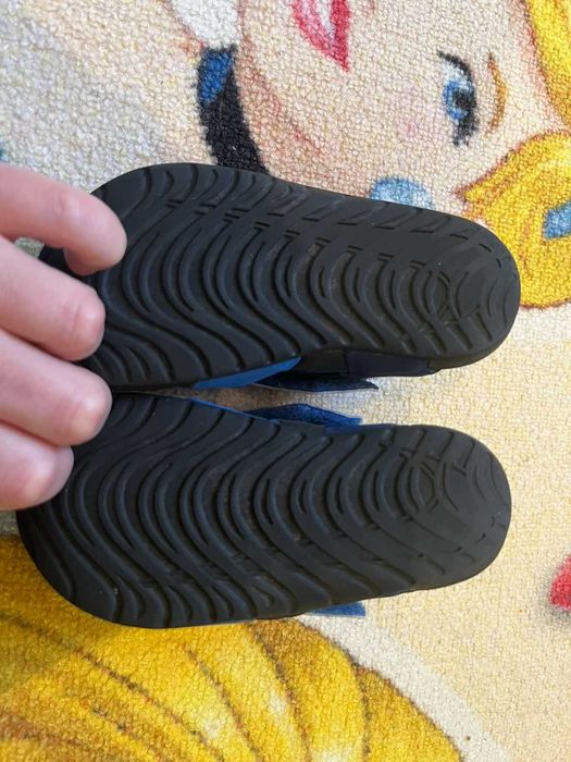 Сандали за момче Nike 27 номер