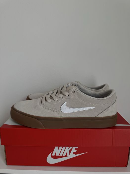 Кроссовки Nike, новые , р- р 38.5-39