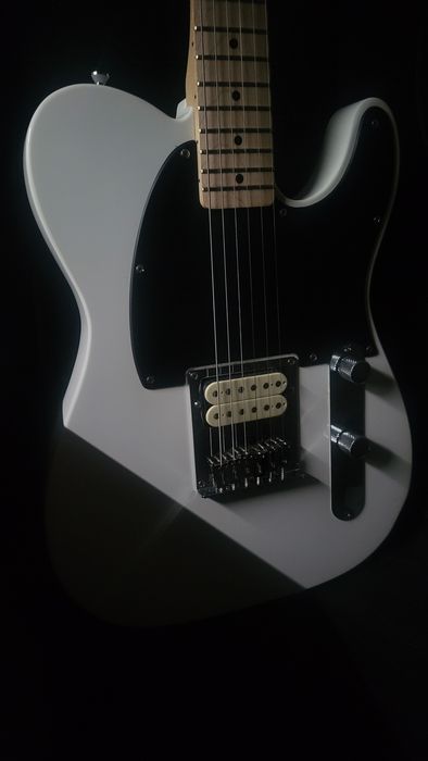 Squier Esquire Telecaster H AW