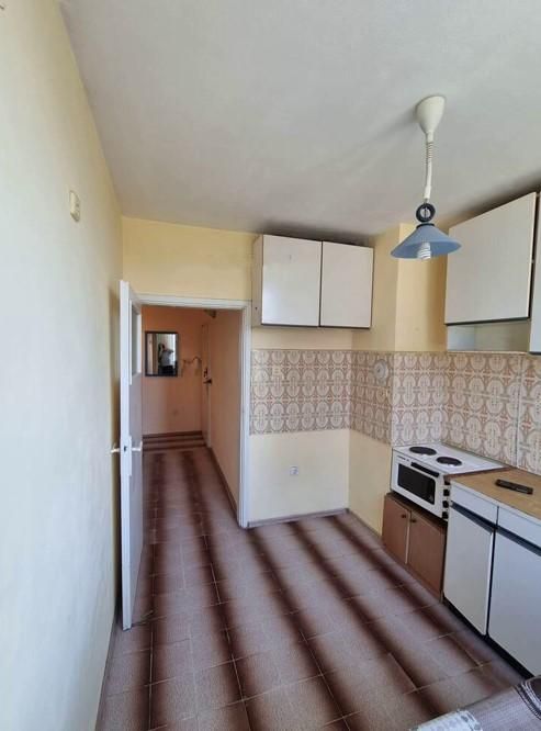 Продава се Двустаен апартамент в Бургас, Славейков - 67 кв.м за 1547 €/кв.м - Снимка #2