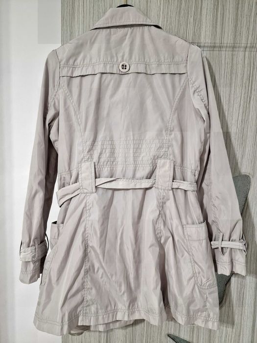 Paltoane,trenci-uri superbe