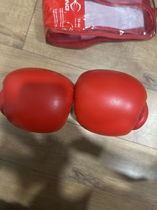 Перчатки Sting iba 10 унций