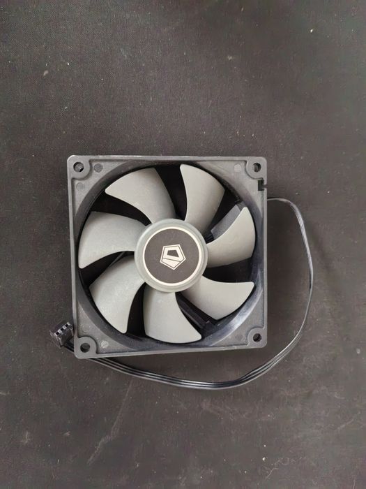 Кулер для компьютера от ID - COOLING 12 ват