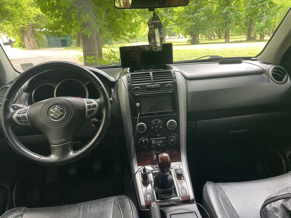 Vand Suzuki Grand Vitara 2.0 benzina