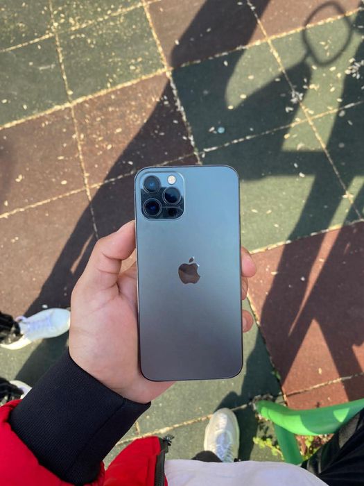 IPHONE 12 PRO                     .