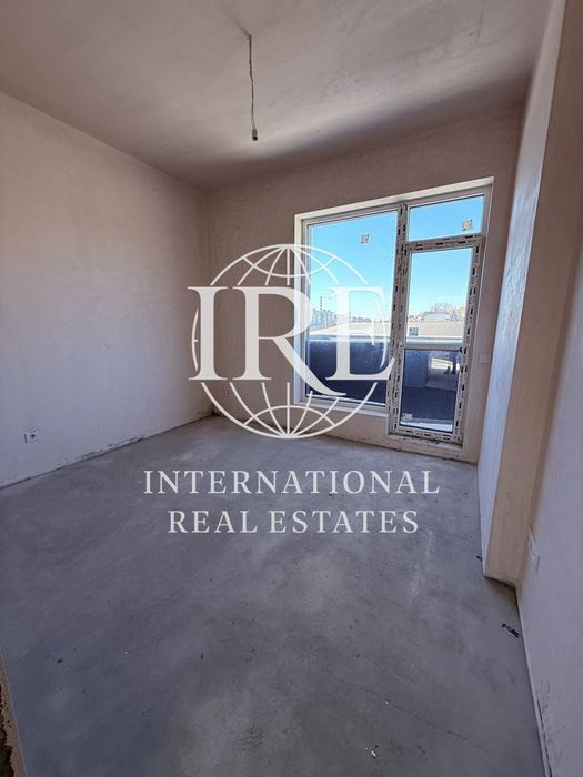 Продава се Тристаен апартамент в Варна, Възраждане 1 - 111 кв.м за 780 €/кв.м - Снимка #1