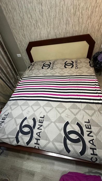 Продам кровать с матрасом ортопедия