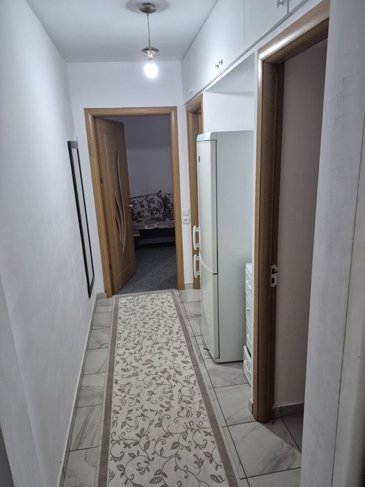 Inchiriez apartament 3 camere - Piata Mica,Universitate