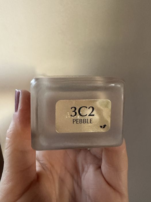 Фон дьо тен  Este Lauder double wear