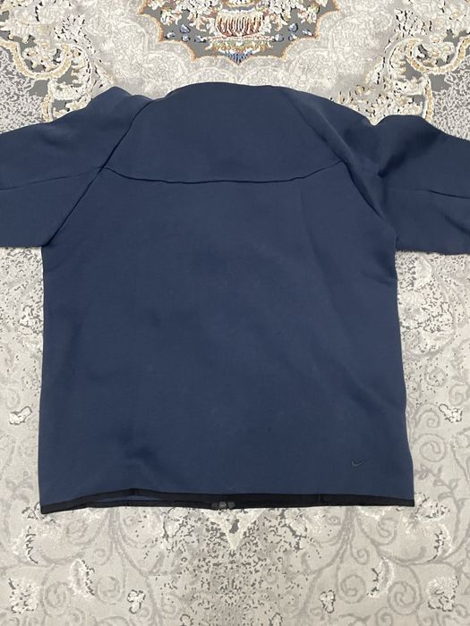 Продам Nike tech fleece