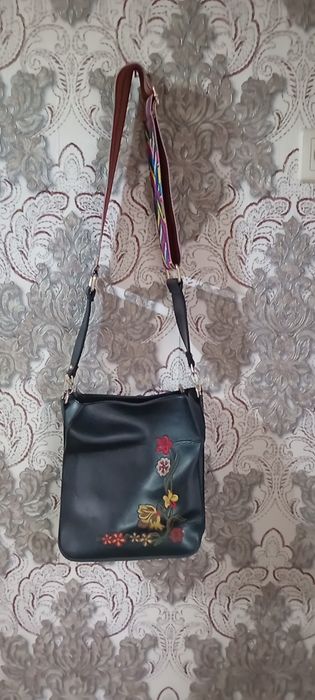 Продам сумки кожаные