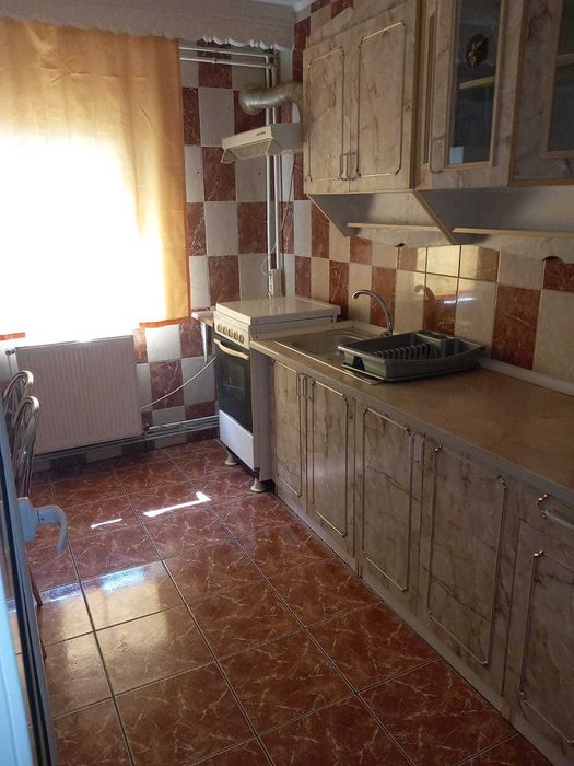 Inchiriez apartament 2 camere