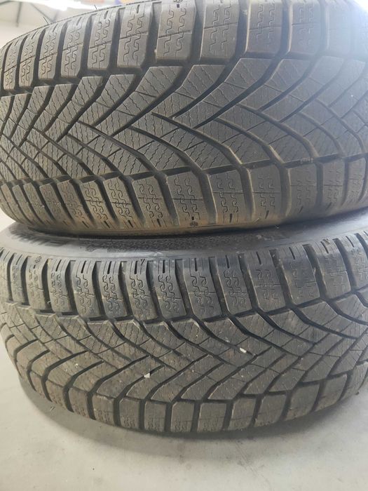 2бр.зимни гуми 205/50/17 Falken
