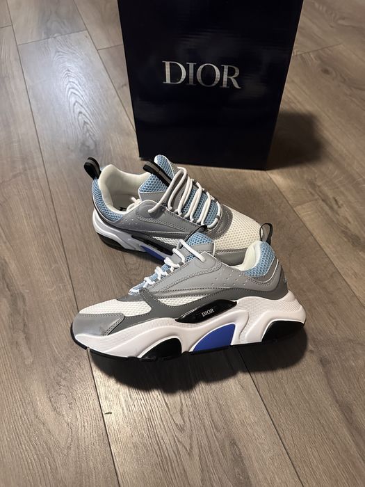 Dior B22