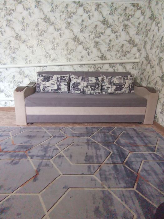 Продам диван в хорошем состоянии