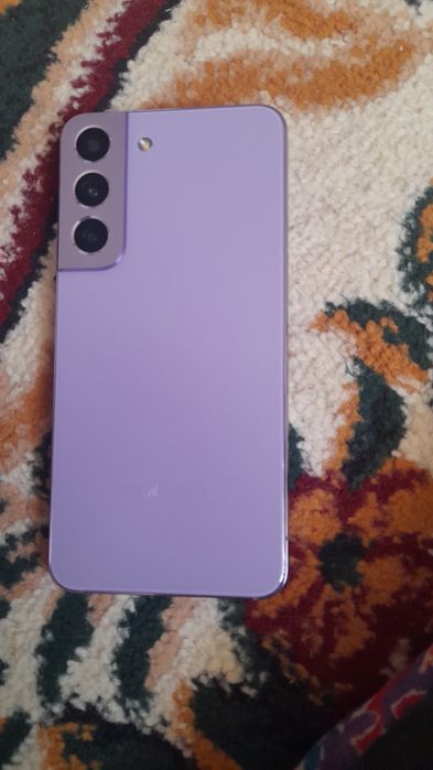 Samsung S22 8/ 128 сотилади