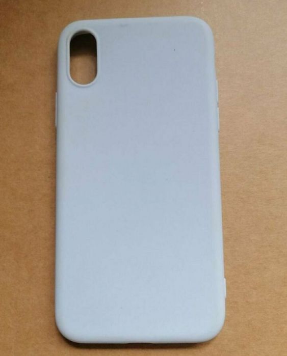 Чехлы на телефон