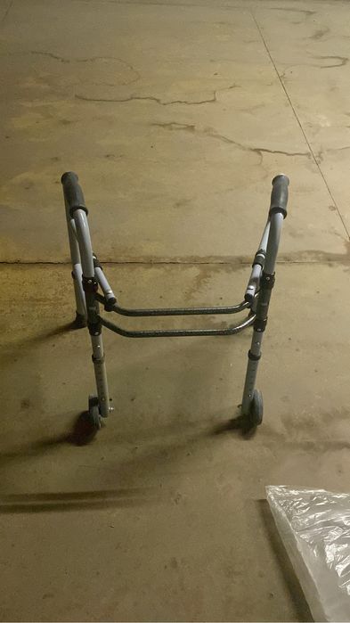 Ходунки для инвалидов детсва