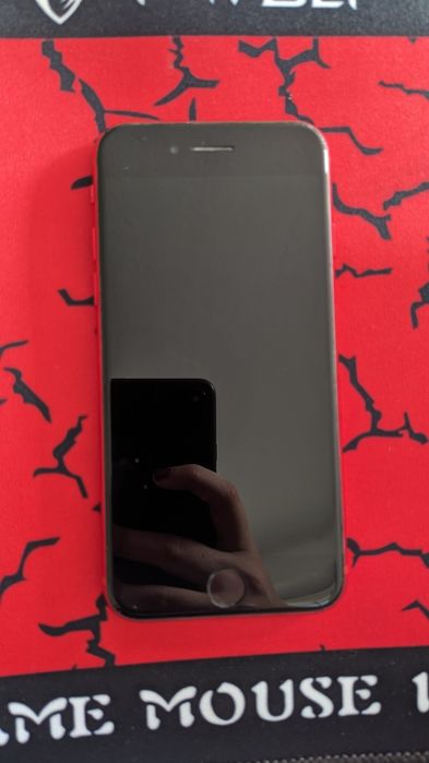 Telefon iPhone 8