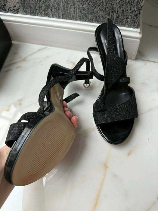 Обувки на ток на Alesya, от Италия Размер 39