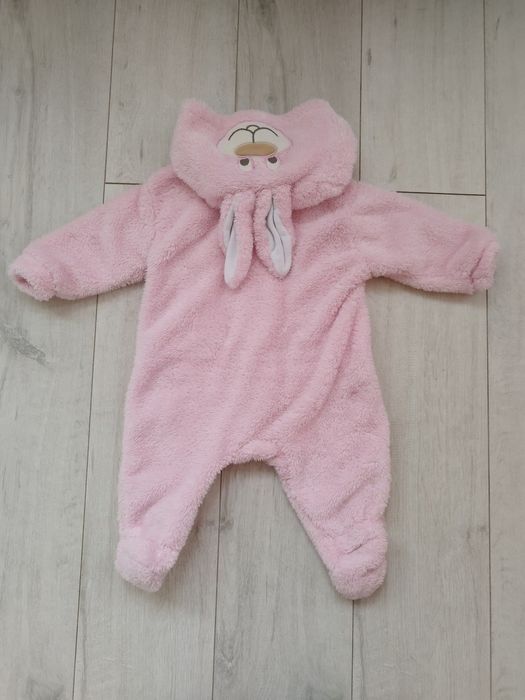 Космонавт за бебе