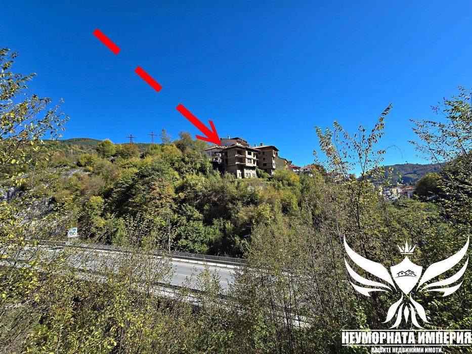 Нова къща с 388кв. РЗП и двор 600кв кв.Устово гр.Смолян