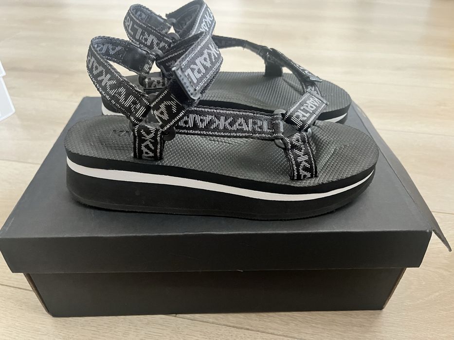 Sandale Karl Lagerfeld marimea 37