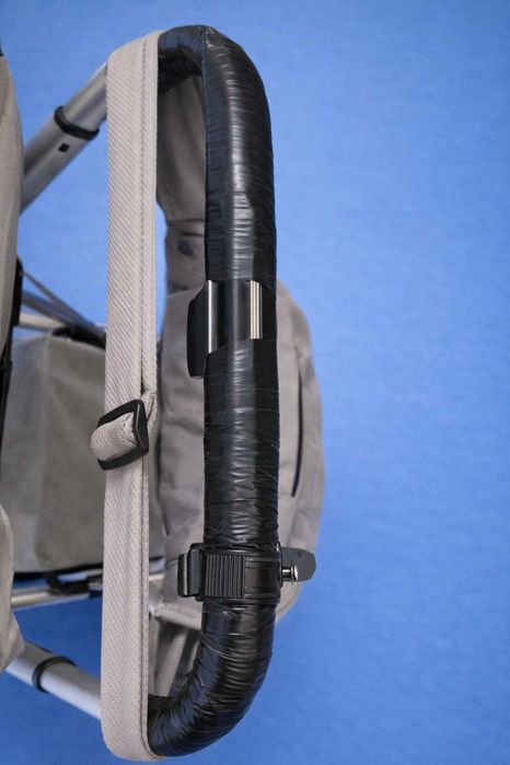 Комбинирана количка Moon с два коша + зимен чувал за количка + постелка против потене + адаптори за кошче за кола Cybex + дъждобран + чанта