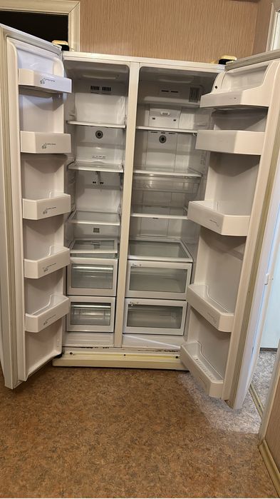 Срочно продаю холодильник