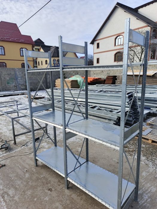 Rafturi metalice depozitare marfa manuala si arhiva