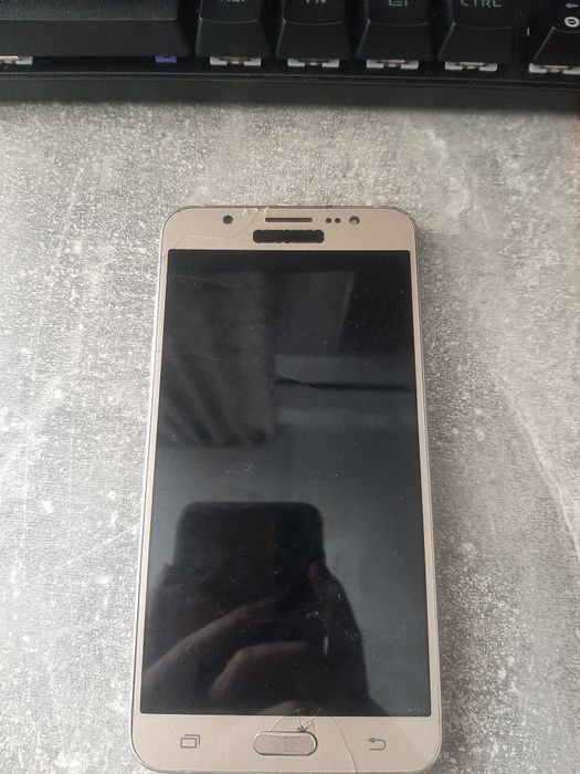 Телефон в хорошем  состоянии