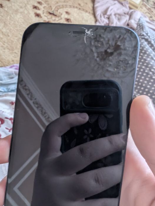 iPhone 12 64 Гб.