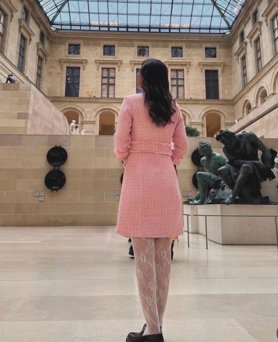 Платье розовое твидовое