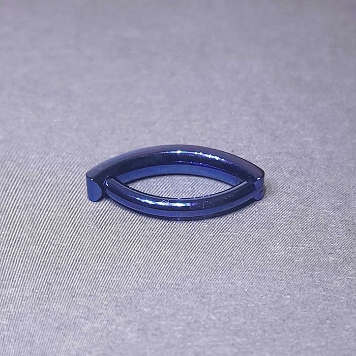 PIERCING CLICKER de titaniu albastru cu zirconiu cubic
