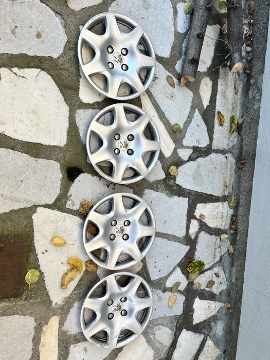 Зимни гуми Fulda R 15 с оригинални джанти и тасове