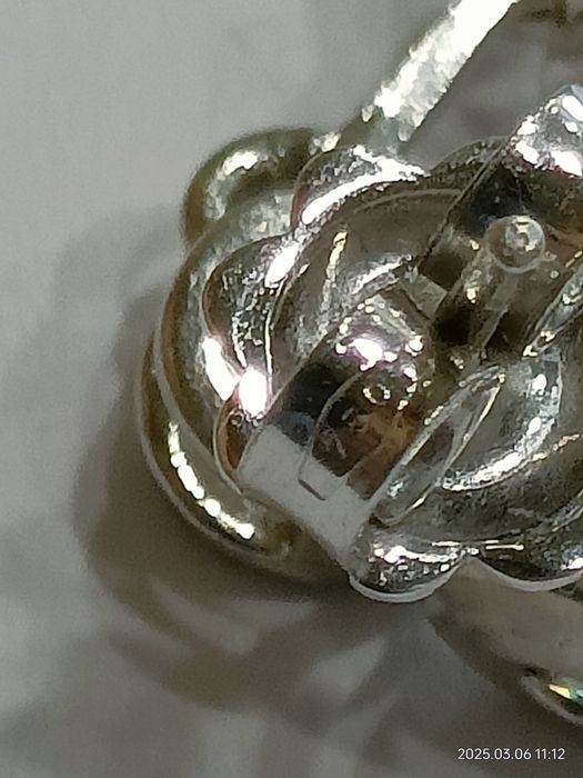 Vind cercei din aur 18kt cu diamante și perle
