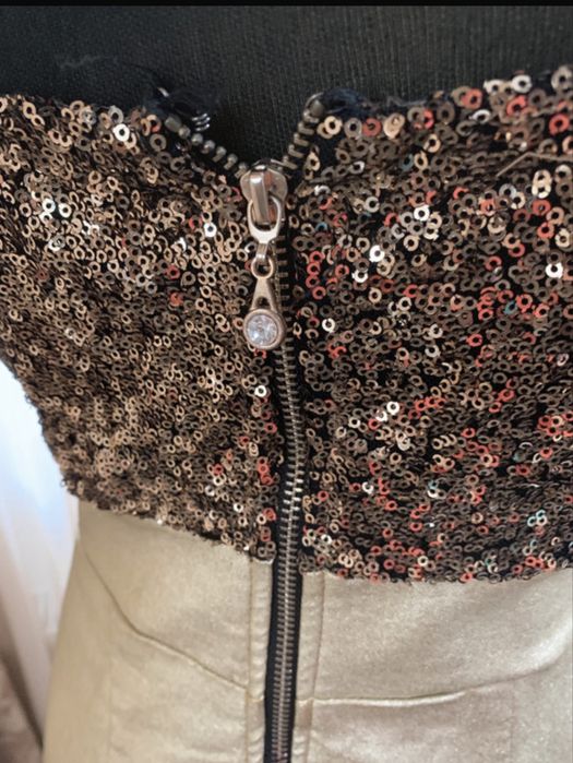 Vand rochie de seara