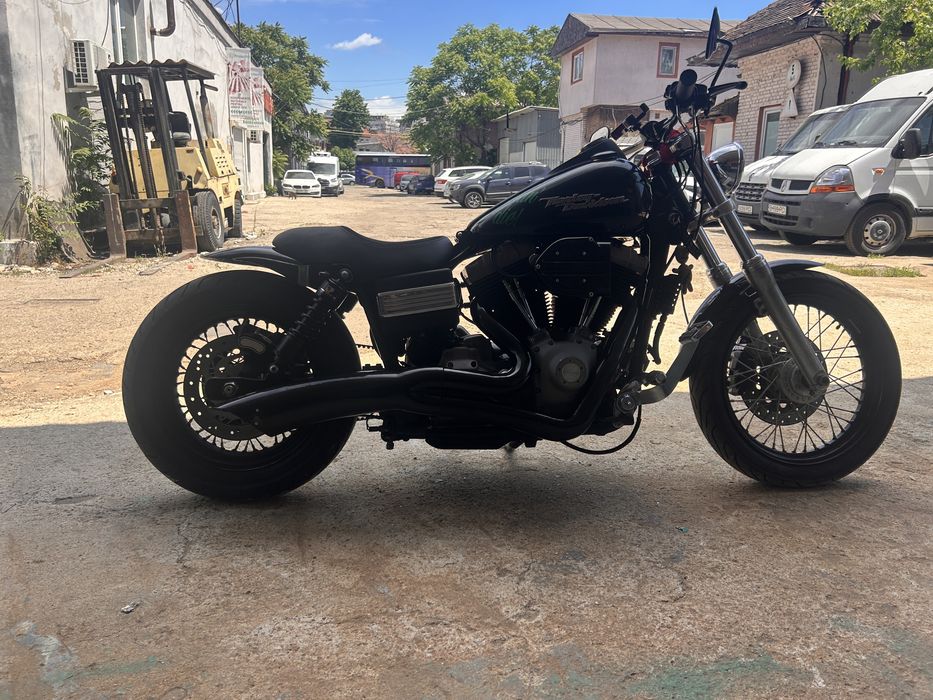 Harley Davidson  Dyna Street Bob 2009