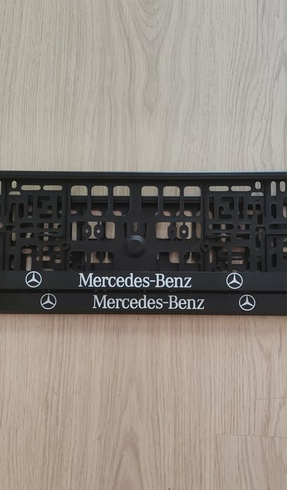 Suporti de numar de inmatriculare Mercedes-Benz
