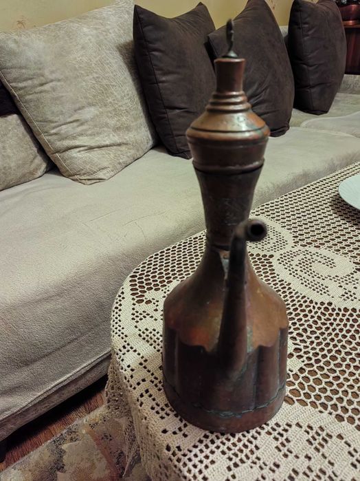 Стар меден ибрик