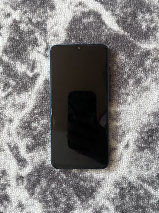 Продам телефон redmi 9 голубого цвета