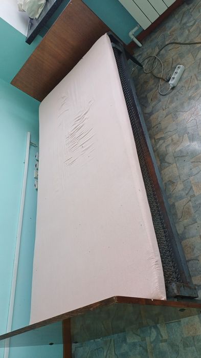 Кровать металлическая